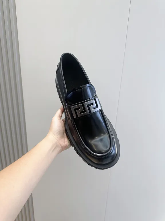 Versace Shoe 